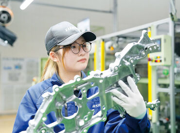 \着実にキャリアを積める/
正社員の56%が中途入社!
正社員登用後も班長、職長、工長と
昇格・昇給を目指せます!