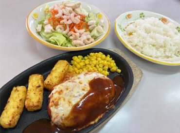 こちらはランチの写真です◎

▼ご応募お待ちしてます▼
未経験・ブランクありの方も大歓迎です♪