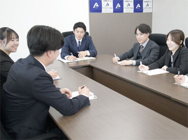不動産の知識や経験は不問！！
入社してから、少しずつ
業界のことを学んでいきましょう◎