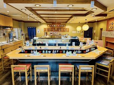 株式会社しげなが　回転寿司しげなが 六ツ門店 地域のお客様に長く愛されるお店です♪
未経験の方も大歓迎◎