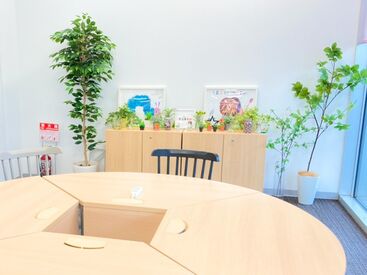 相模大野駅から徒歩4分で通勤ラクラク♪
交通費も全額支給なので安心して働けます。
賞与年2回や昇給もあり福利厚生も充実★