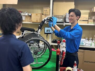 株式会社日本ケアサプライ　湘南営業所 先輩スタッフがしっかりサポート♪
明るくて気さくな雰囲気なので、初めての方もすぐに馴染めます。