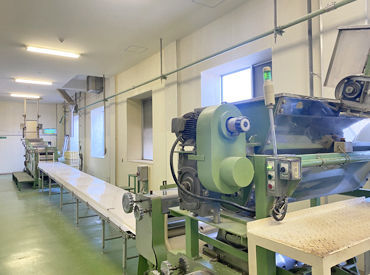 ≪メカ好きのココロをくすぐられる?!≫
普段は見られない、製造現場の裏側を見られます!
機械を操作したり、レアな体験も◎