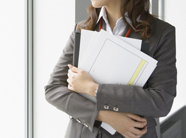 残業ほぼナシ!17時退勤♪
プライベートの時間を
大切にしたい方にもピッタリ*
家事や子育てとの両立も叶います◎