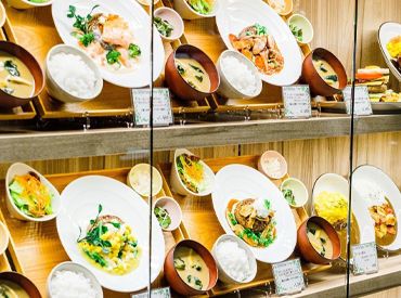 和気あいあいとした雰囲気の職場です☆
スタッフ同士みんな仲が良く
協力し合っているので
新しく入った方もすぐに馴染めます！