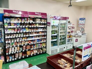 ＼スタッフ待遇がいい／
★食堂に簡易コンビニ併設あり
★広い食堂スペースでのんびり