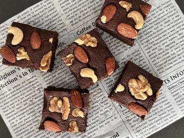 ファッション人材リンク株式会社【FJL】 ﾟ*｡☆ NEWスタッフ募集 ☆。*ﾟ
人気洋菓子shop
・20～40代男女スタッフ活躍
・制服支給あり
・販売経験を活かせるお仕事♪
