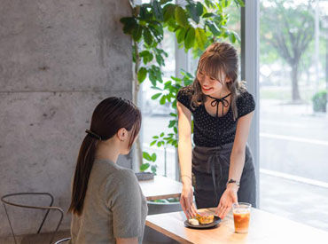 WIM（ウィム）四日市本店 ▼飲食店デビューも大歓迎
接客が初めて、調理経験がない
そんな方でも問題ありません！
社員さんたちが丁寧に研修を行います◎