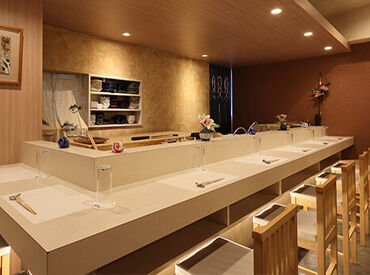 魚料理専門の割烹で、ワンランク上のおもてなしを体験♪和食やお酒の知識も自然と身につく職場です★