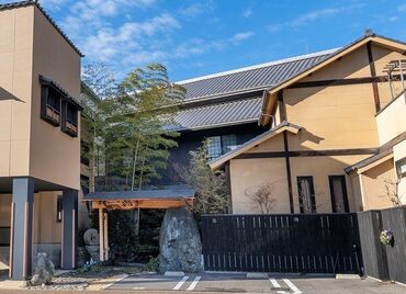 あたたかい宿 谷屋 快適に働けるとっても綺麗な館内です♪
スタッフ同士の仲も良く、
困ったときはお互い助け合っています。