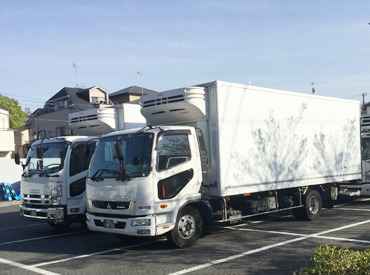 普通免許や中型免許(H19年6月1日まで取得の普通免許もOK)を活かして働こう！
フォークリフトの資格をお持ちの方も大歓迎★