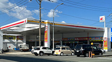 ＼apollostation 久留米インターSS／
業務&事業拡大にて、新メンバー大募集♪
『車が好きすぎる！』応募理由でOK◎