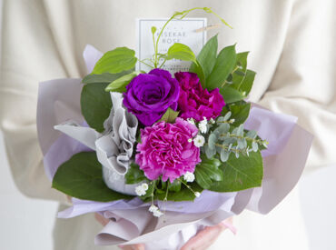 株式会社アペル 経験者限定募集★
フラワーショップでのスキルを活かしつつ、静かすぎない、にぎやかすぎない。ちょうどいい職場♪