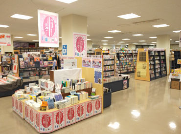 関西大学生活協同組合 関西大学で働こう!!
いつも学生さんでワイワイにぎわっていますよ♪
初めは笑顔で『こんにちは』からスタート◎