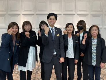 株式会社マリーロード 和歌山中央営業所 既存店のスタッフの前職はイロイロ◎
コンビニ/スーパー/レジなど！
全くの未経験からチャレンジOK♪