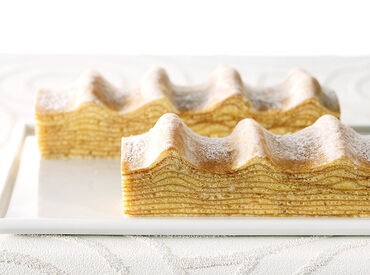 「お菓子が好きだから」そんなキッカケも大歓迎！
お客様の笑顔を見られるやりがいも◎
まずはお気軽にご応募ください！