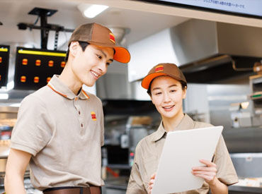 バーガーキングゆめタウン呉レクレ店　A8　※2025年12月オープン予定 この冬、呉市にて新店舗をOPEN予定！
人も環境もまっさらだから、働きやすさもより一層UP!!
正社員デビューを目指す方も是非★