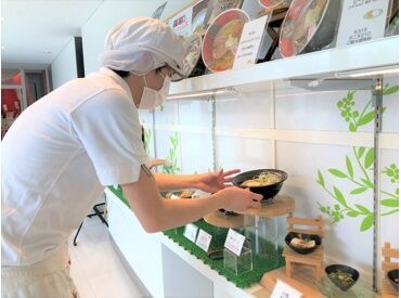 シダックスフードサービス株式会社　※勤務地：特別養護老人ホーム　大内さつき会 内厨房/280662 病院や学校、社員寮など全国各都道府県で
給食を提供している【シダックスグループ】
食を通じて”笑顔”をお届けしています◎