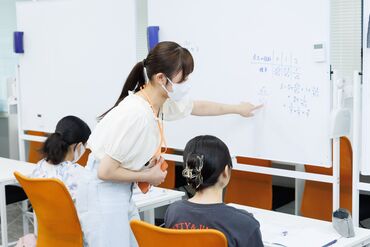 塾の運営を支えるお仕事♪生徒さんの勉強を陰から支える、縁の下の力持ち◎