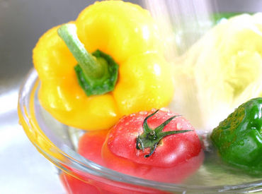 大手・富士産業だからこそ正社員として長く働ける安定基盤あり
年間休日130日以上や、各種手当、ボーナスなど好待遇で働ける