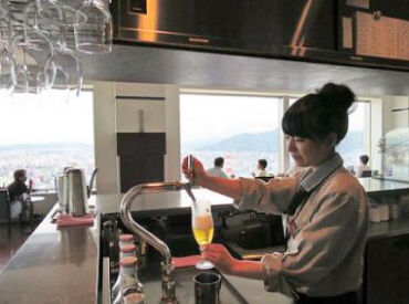 丁寧な研修もあるので、
未経験さんも安心です◎
初めてのアルバイトや
お仕事復帰の方も大歓迎です♪