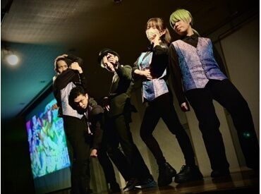 髪色自由!ピアス・ネイルもOK◎
シフト希望も考慮するので
プライベートとの両立もバッチリ★