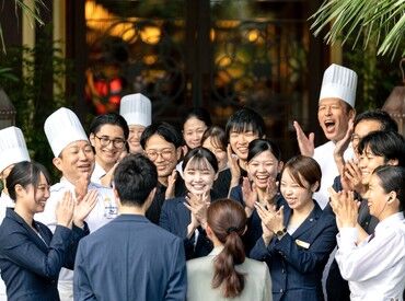 幅広い年代のスタッフ活躍♪
困った時は声を掛け合える、和やかな雰囲気の職場です◎
友達と一緒の応募も大歓迎です！
