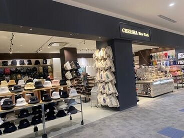 ＣＨＥＬＳＥＡ　ＮｅｗＹｏｒｋ ギフト・雑貨のセレクトショップ！
トレンド雑貨やアクセサリーが並ぶ可愛いお店。