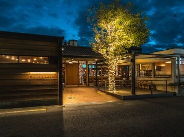 Boulevard -ブルバード- 世界各国のナチュラルワインやクラフトビール、
イタリアンを中心とした多国籍料理など
一緒に学べる方を募集しています！
