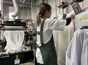 ≪女性スタッフ、多数活躍中≫
お昼休憩中もわきあいあいとした雰囲気♪
子育ての話をしたりも★