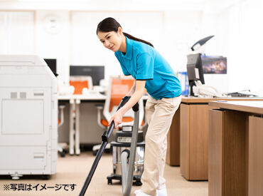 横浜ポートサービス株式会社 勤務地：アライオークションベイサイド会場（第1会場） ＊オシャレALL自由＊
服装・髪型・髪色自由！
ピアス・ネイルもOK♪
あなたらしいスタイルを
崩さずお仕事できます！