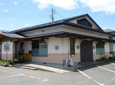 主婦（夫）さん・学生さん歓迎！
→ お仕事復帰も応援◎
→ 授業・テスト優先でシフト調整OK！