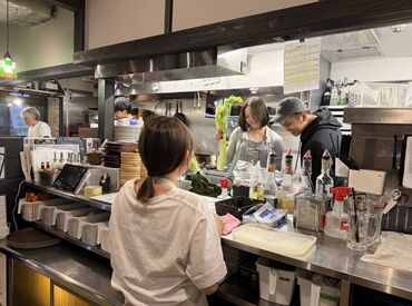 スタッフの元気な笑顔が一番の強みです◎
どの店舗も長く愛されていて、
常連さんとの会話も楽しいですよ♪