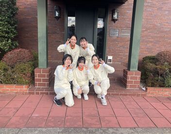 東京第１工場 管理 冷凍食品の製造・食品の調理、加工作業をお願いします。
お仕事はシンプルな作業ばかり♪