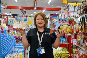 お菓子や雑貨に囲まれながら
楽しく働きたい方集まれ～～！！
自分らしく働ける場所です◎
