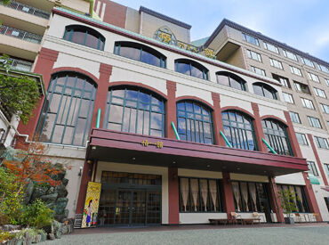 ホテル椿舘では、お互いに助け合いながら働ける環境が自慢!
未経験の方も、丁寧な研修と先輩のフォローで安心してスタート★