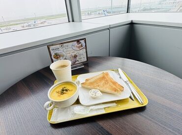 調理スキルが高くなくても作れるメニューも多数！
お店で焼くパンケーキや
可愛い美味しいスイーツが人気◎