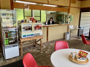 三甲ゴルフ倶楽部　谷汲コース ゴルフ場の中にあるお店なので
ディナー営業は基本的にナシ！
18時には退勤できるので
夜はゆっくり自分の時間が過ごせますよ♪