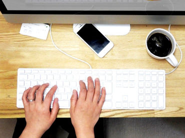 キタイチホールディングス株式会社 オフィスの中はいつも穏やかな雰囲気です♪
わからないことも質問しやすいので、
事務が初めてでも緊張せず働けます◎