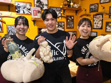 にんにくバル　ザ・ガーリック中野(The Garlic Ｎakano) バイトデビューや飲食未経験も歓迎！
店内は落ち着いていますが、元気いっぱいのバル！
一緒に楽しみながら働きましょう♪