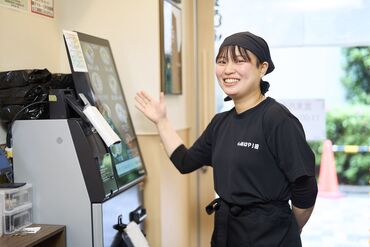 絶品まかない有り！
仕事終わりにはラーメン・つけ麺など
あなたの好きなものを食べられる！