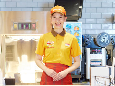 ゼッテリア　イオンモールとなみ店 学生、主婦、フリーターさんetc…
幅広い世代の方が活躍中です！
高校生もOK！未経験歓迎です◎