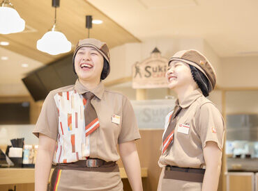「短時間で無理なく働ける」
「シフトの相談も気軽にしやすい」
そんなスタッフの声も多数♪