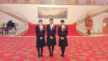 株式会社スタービーイング ＼WEB面接もOK／
研修制度があり、初心者の方やバイトデビューの方も安心◎
優しい先輩スタッフが丁寧に指導してくれますよ♪