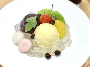 抹茶をたてたり、おかずを盛り付けたり…
和の心を感じながら働ける特別なお仕事です◎