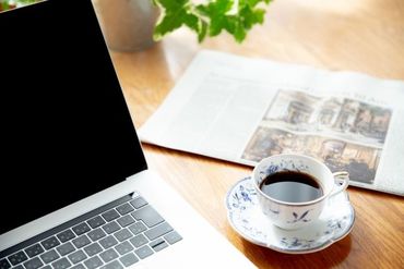 仕事中も先輩Staffが優しく声をかけてくれるので、
適度な距離感と穏やかな雰囲気です♪
リラックスして働いてくださいね◎