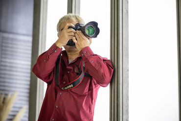 月光スタジオ お客さまの晴れ姿や人生の門出の
お手伝いができるのも魅力のひとつ♪
撮影や撮影補助～修正、編集までをお任せ！