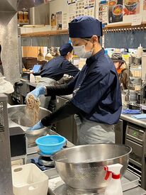 SOBA　DINING　凛や　池袋店 フリーターさん、第2新卒、主婦(夫)さんどなたでも◎
簡単な調理補助～始めてみましょう♪