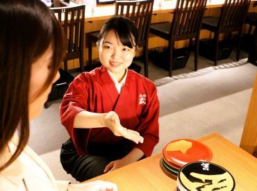 ＝本物志向のあなたへ、ワンランク上の回転寿司＝
丁寧な言葉遣いやマナーが自然と身につきます！