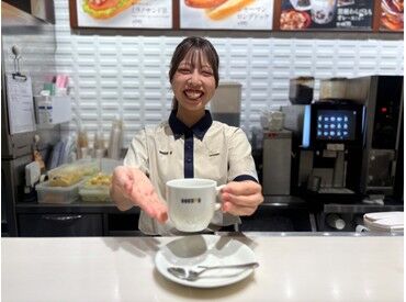 主婦さん・大学生が中心に活躍中！
てきぱき助け合いながら働いています♪
未経験でもすぐ馴染める温かい雰囲気が自慢です★
